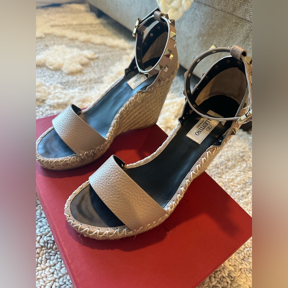Valentino Rockstud Espadrille Platform Wedge Sandal - size 37